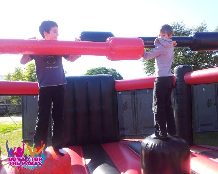 Gladiator Jousting Duel Red and Black